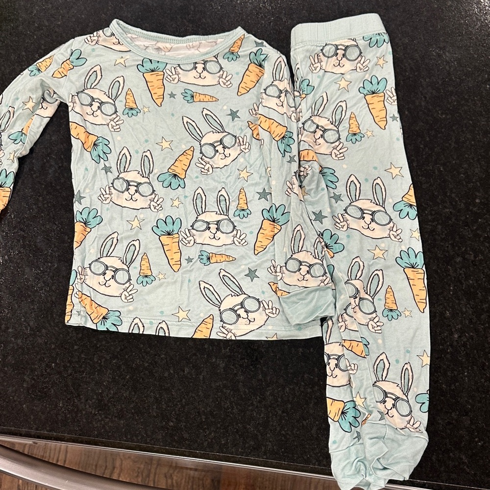 Kids Bunny and Carrot Pajama Set - Blue
